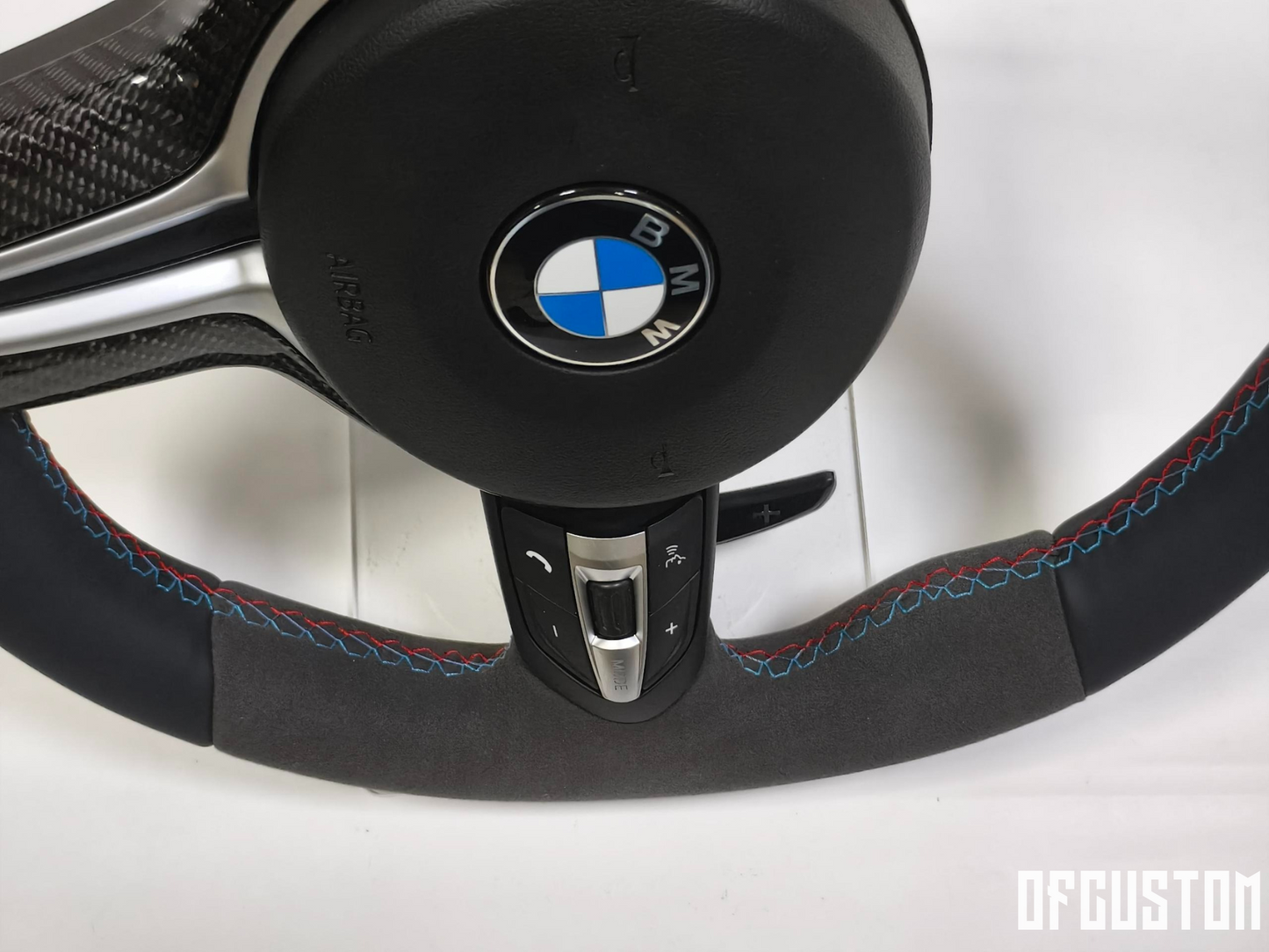 ᴏꜰꜰᴄᴜꜱᴛᴏᴍ™ Customised alcantara steering wheel suitable for bmw