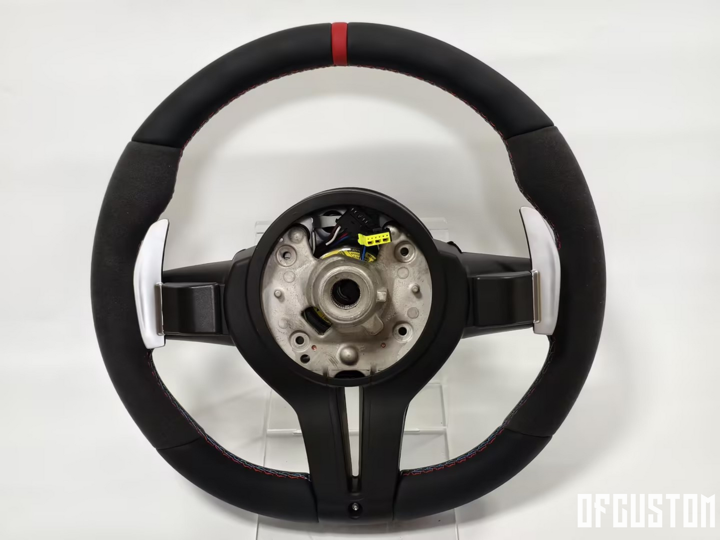 ᴏꜰꜰᴄᴜꜱᴛᴏᴍ™ Customised alcantara steering wheel suitable for bmw