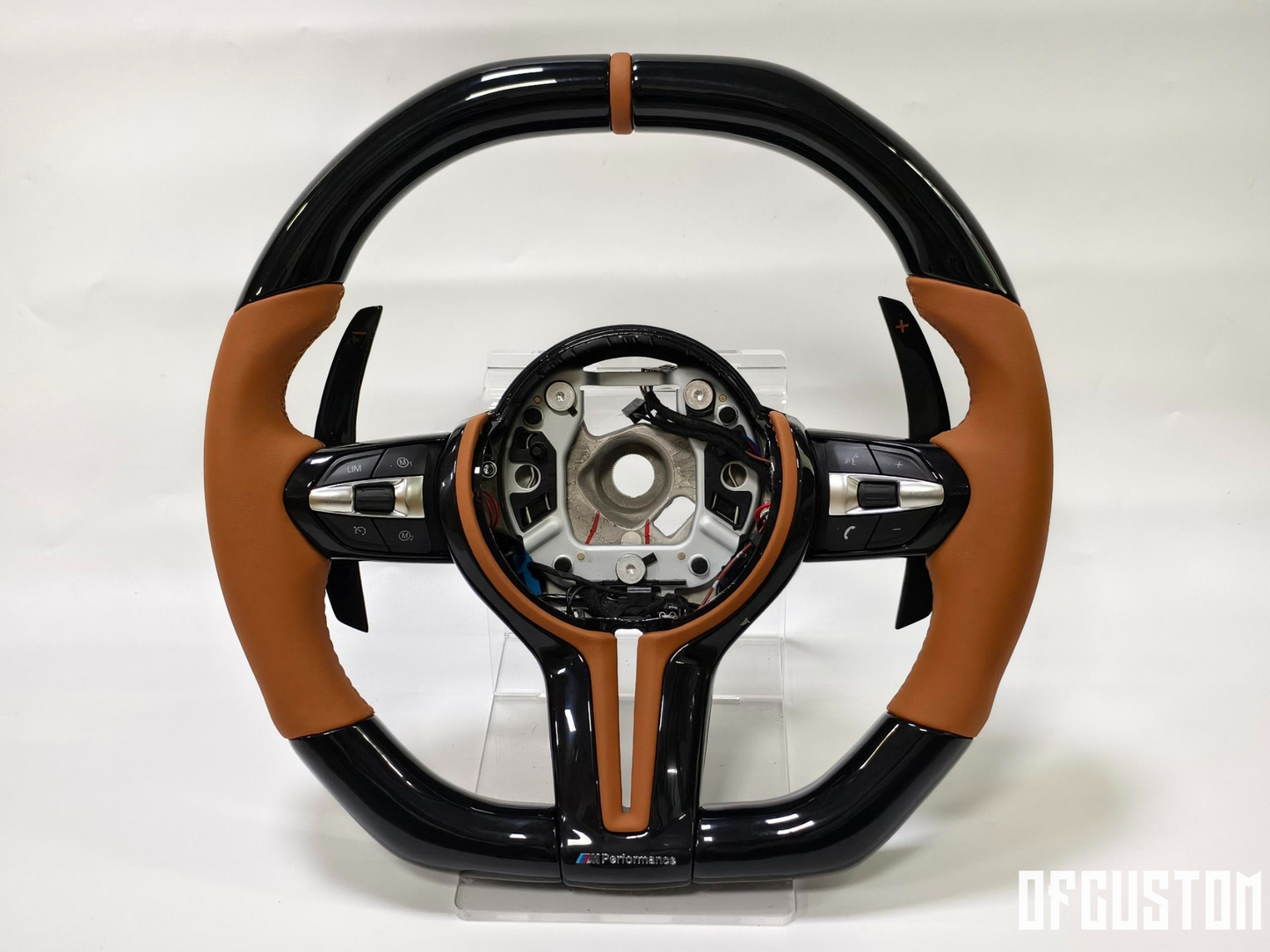 ᴏꜰꜰᴄᴜꜱᴛᴏᴍ™ Customised bmw custom ‘m’ steering wheel in carbon and fine leather