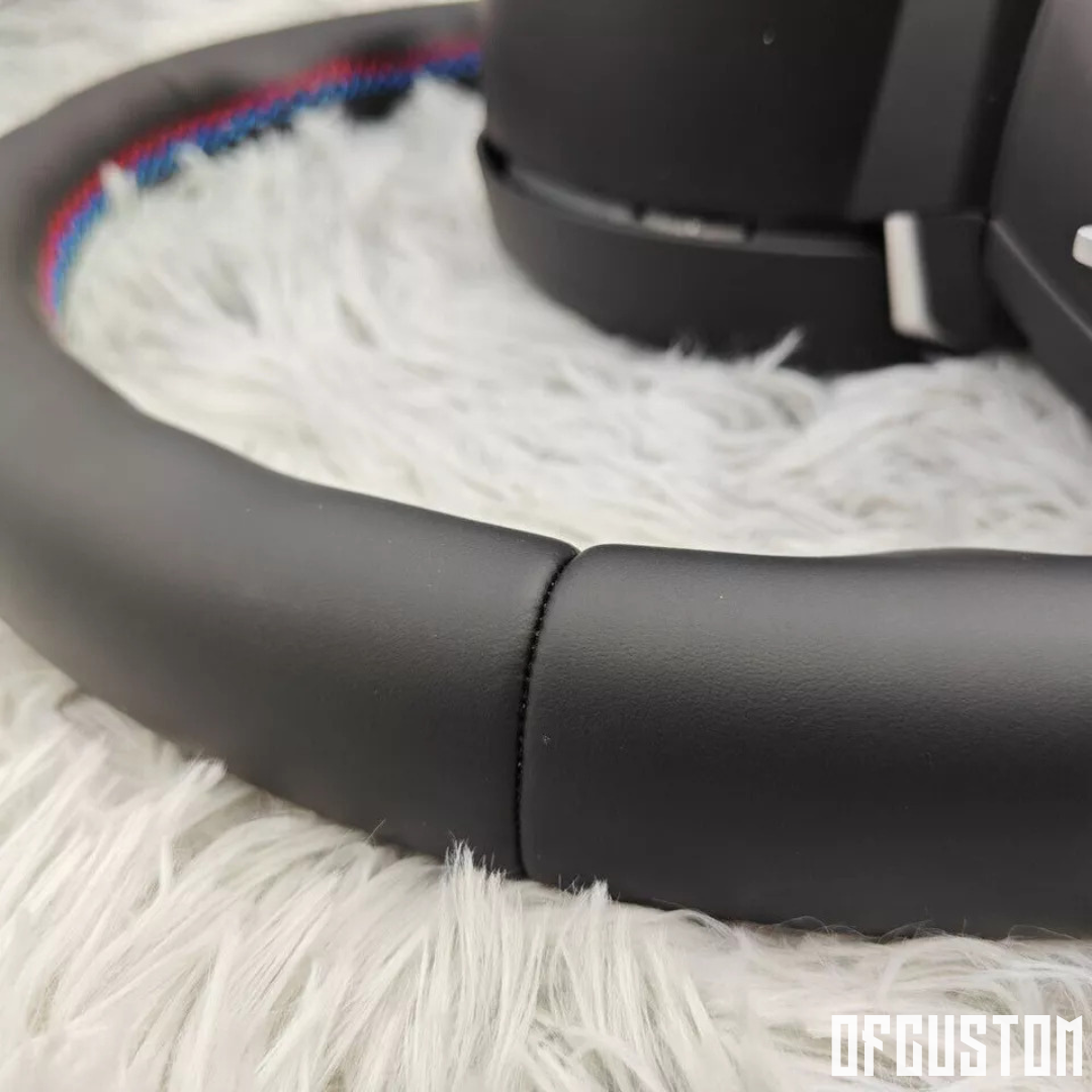 ᴏꜰꜰᴄᴜꜱᴛᴏᴍ™ Customised leather steering wheel suitable for bmw M5