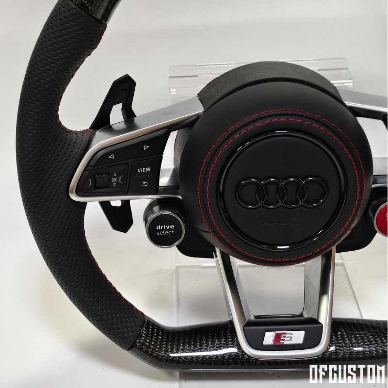 ᴏꜰꜰᴄᴜꜱᴛᴏᴍ™ customized steering wheel for Audi A4 B9